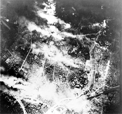512px-Firebombing_of_Tokyo1945 May 26