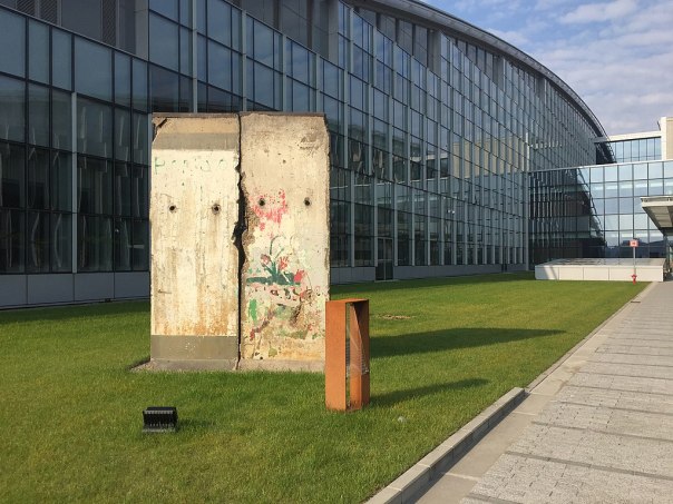 1024px-Berlin_Wall_at_NATO_Headquarters