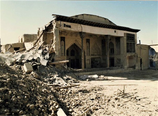 1024px-House_of_Sheikholeslam_of_Esfahan_bombarded_during_the_Iran-Iraq_War_in_1986